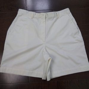 Liz Claiborne | White Flat Front Chino Shorts